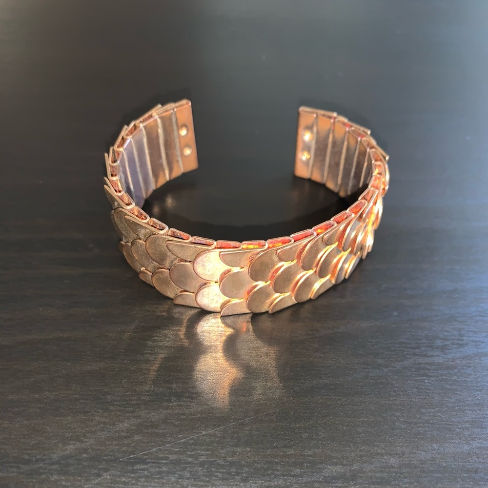 Gold Fish 🐠 Scale Bracelet